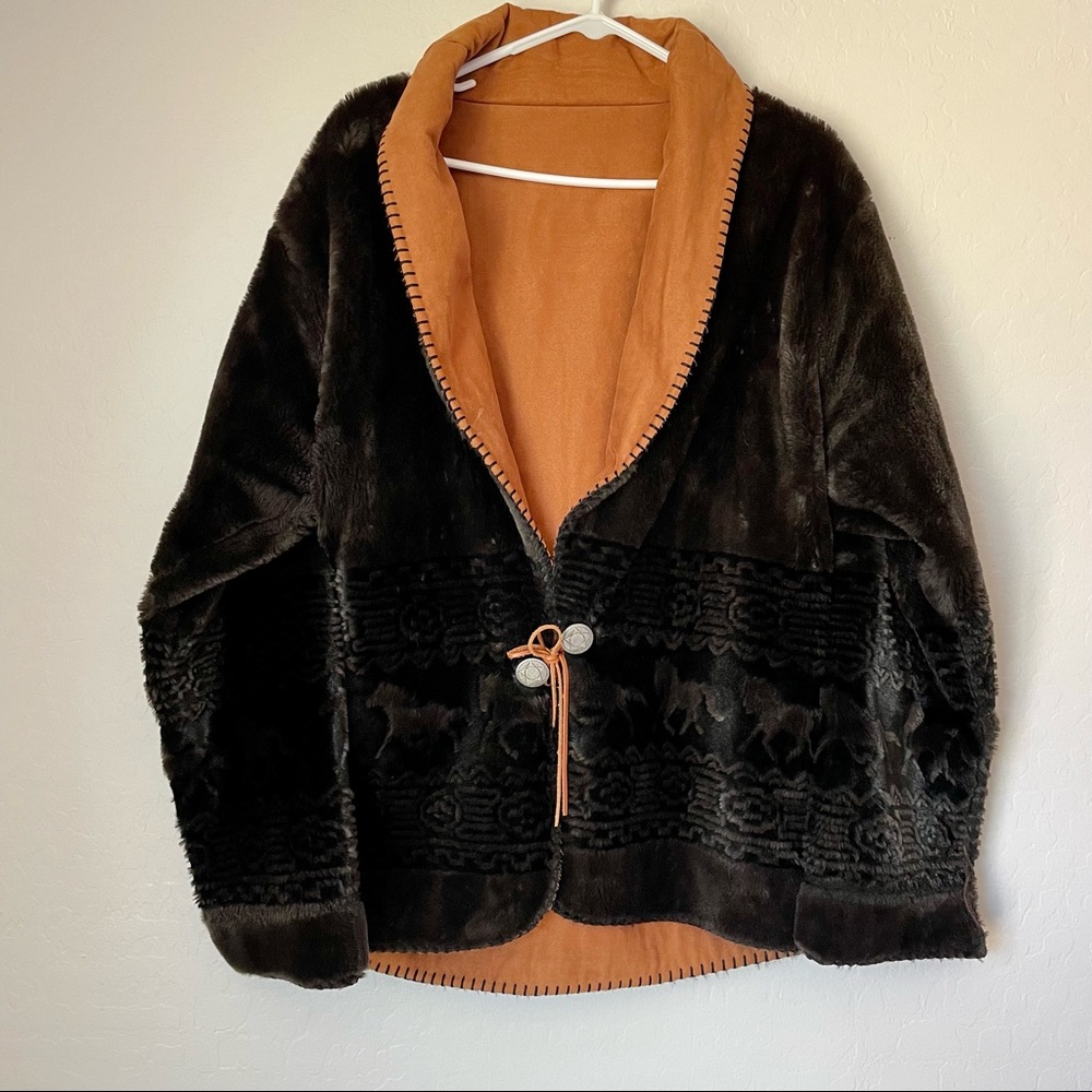✨SOLD✨Bear Ridge Outfitters Faux Fur Coat Brown Horses